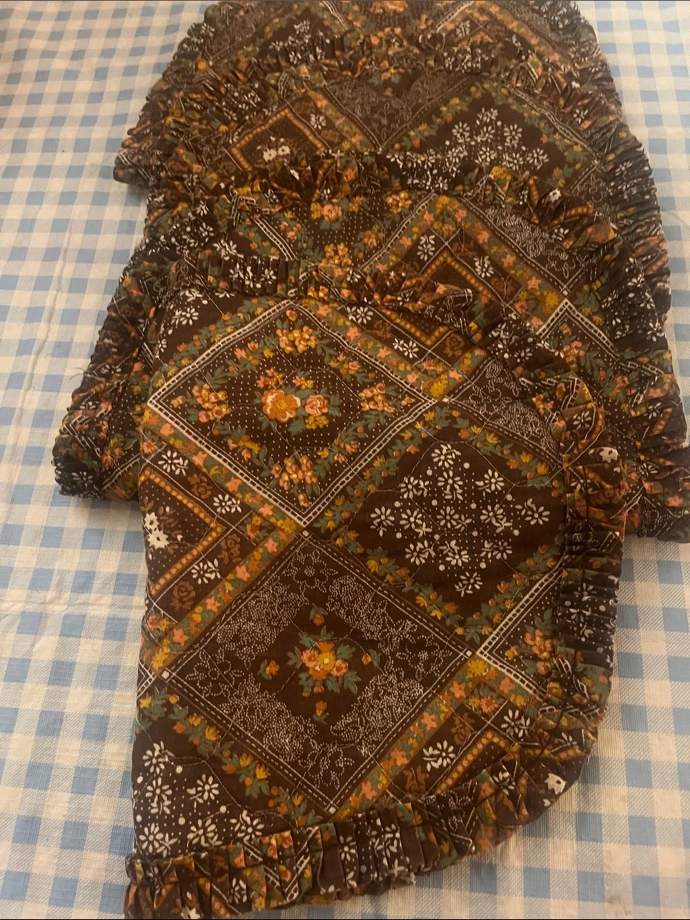 4 Brown Floral Quilted Oval placemats with Ruffle vintage